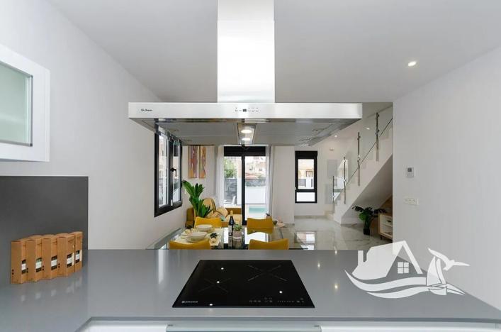 Prodej vily, Torrevieja, Španělsko, 95 m2