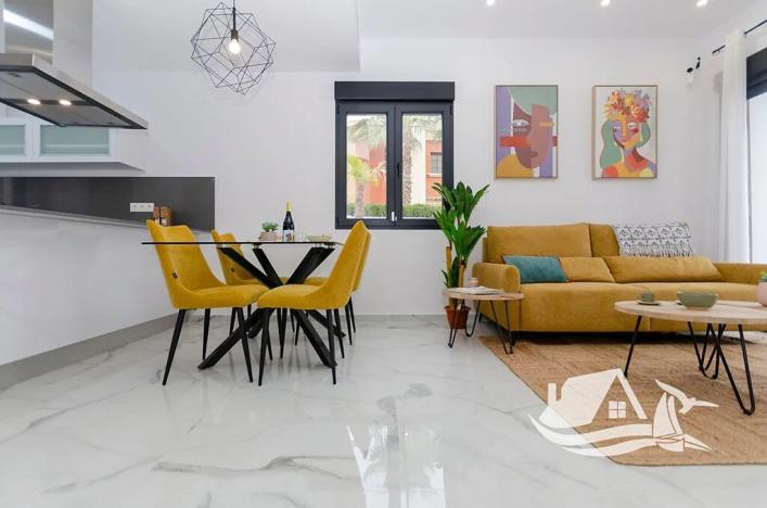 Prodej vily, Torrevieja, Španělsko, 95 m2