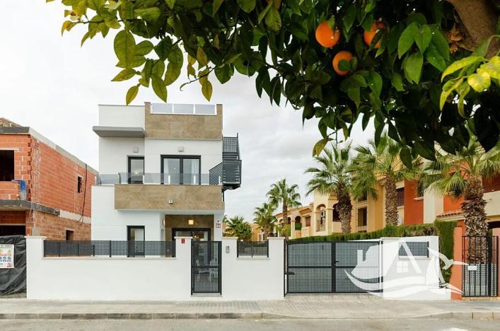 Prodej vily, Torrevieja, Španělsko, 95 m2