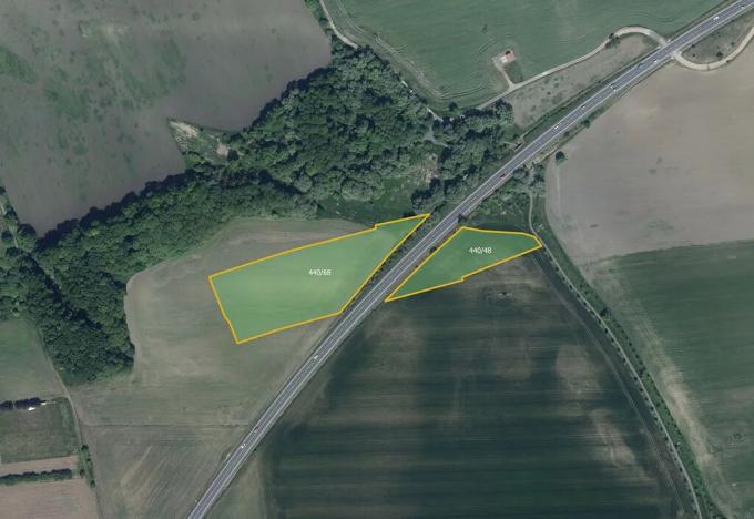 Prodej pole, Uhy, 84518 m2