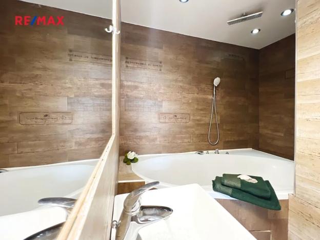 Pronájem bytu 2+kk, Praha - Michle, Nuselská, 49 m2