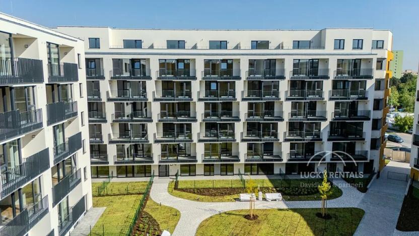 Pronájem bytu 1+kk, Praha - Chodov, Líbalova, 27 m2