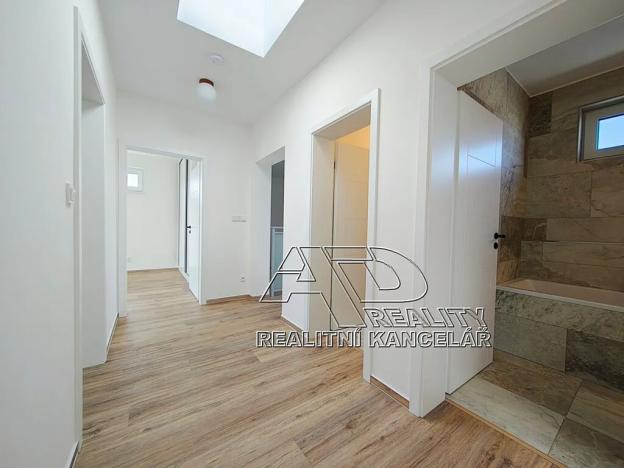 Pronájem rodinného domu, Roudné, 150 m2