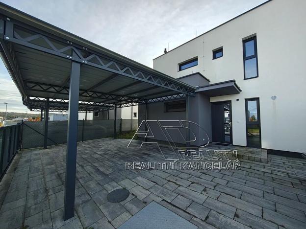 Pronájem rodinného domu, Roudné, 150 m2