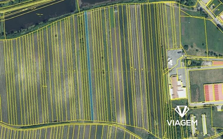 Prodej podílu pole, Hlohovec, 1352 m2