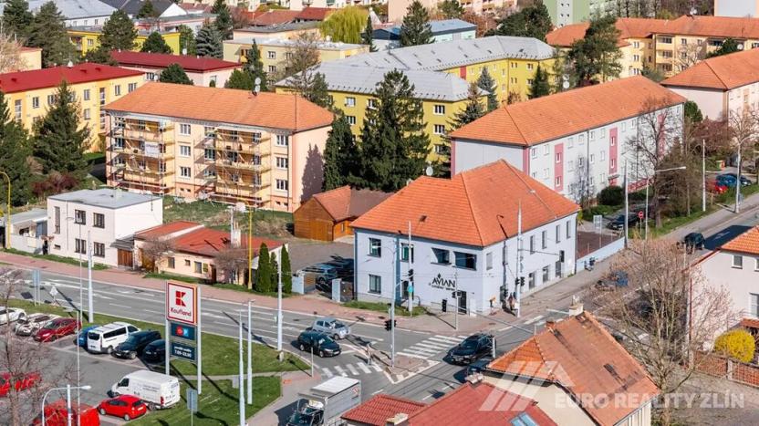 Pronájem restaurace, Otrokovice, Dr. E. Beneše, 237 m2