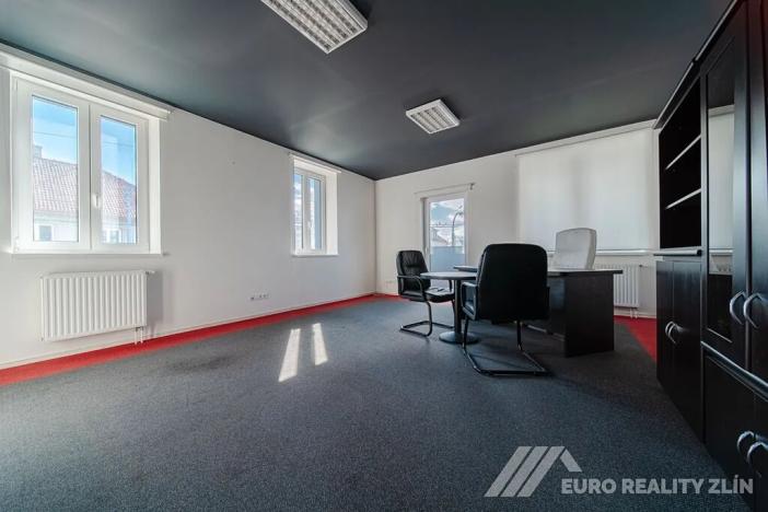 Pronájem kanceláře, Otrokovice, Dr. E. Beneše, 131 m2