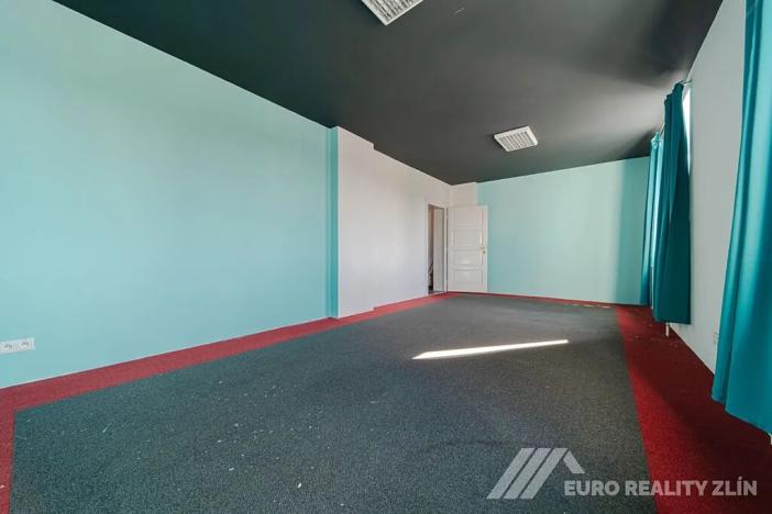Pronájem kanceláře, Otrokovice, Dr. E. Beneše, 131 m2
