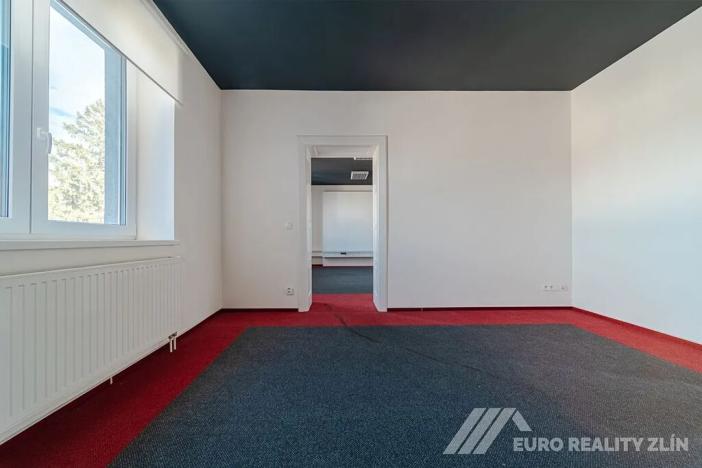 Pronájem kanceláře, Otrokovice, Dr. E. Beneše, 131 m2