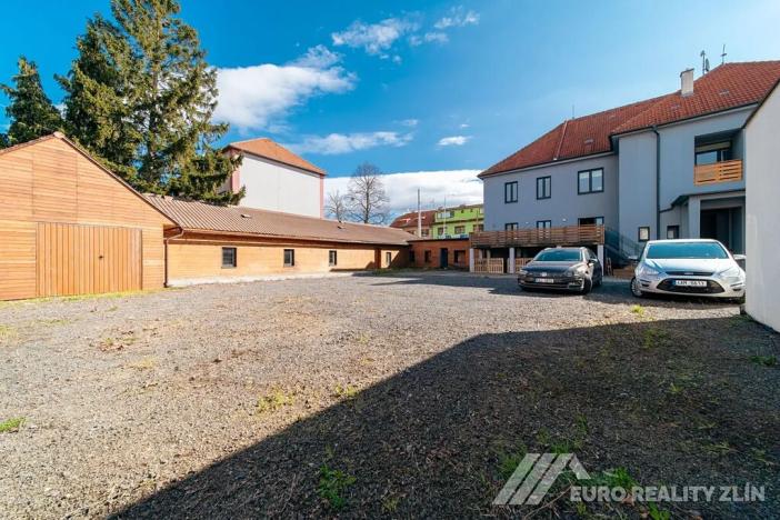 Pronájem kanceláře, Otrokovice, Dr. E. Beneše, 131 m2