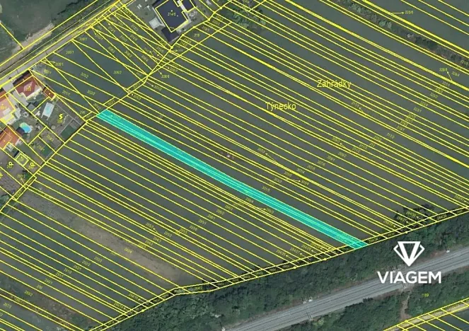 Prodej podílu pole, Hrušky, 187 m2