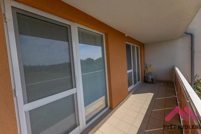 Pronájem bytu 3+kk, Praha - Dolní Měcholupy, V osikách, 74 m2