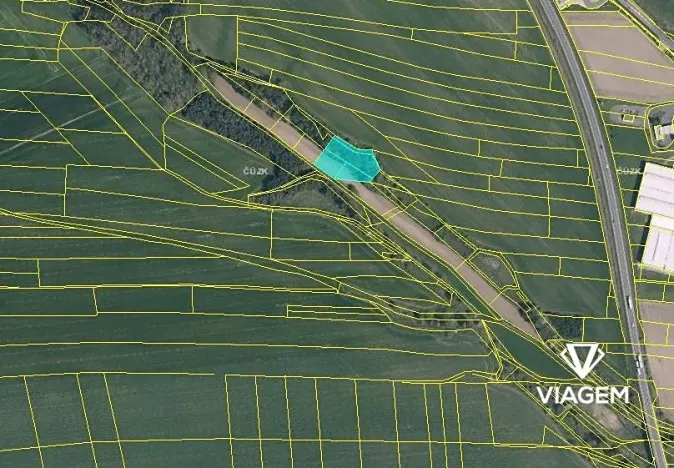 Prodej podílu pole, Bělá pod Bezdězem, 1452 m2