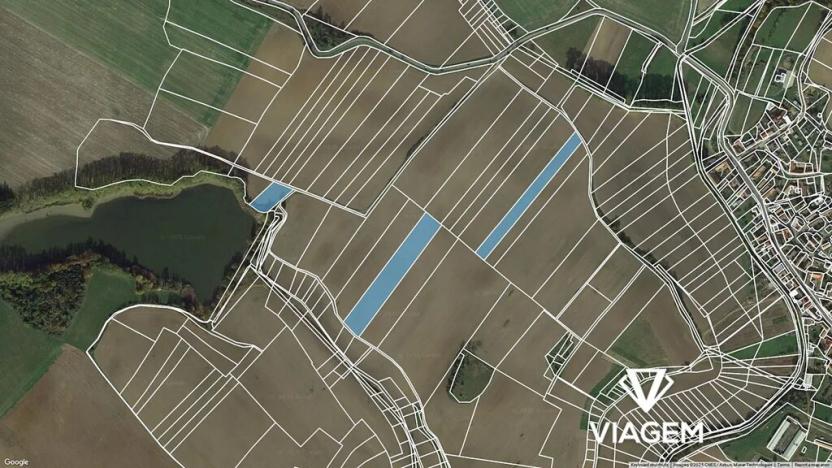 Prodej podílu pole, Hostim, 1980 m2