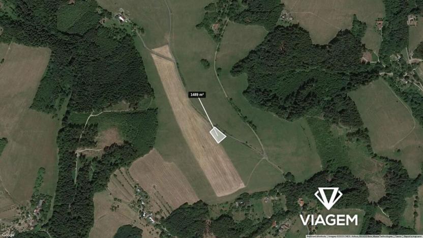 Prodej podílu pole, Hošťálková, 744 m2