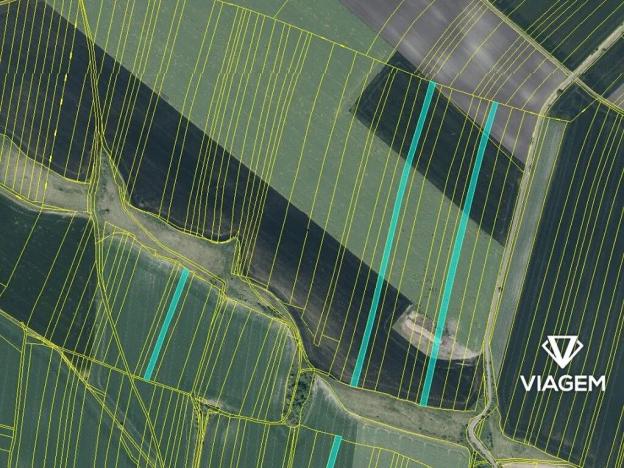 Prodej podílu pole, Křesín, 1622 m2