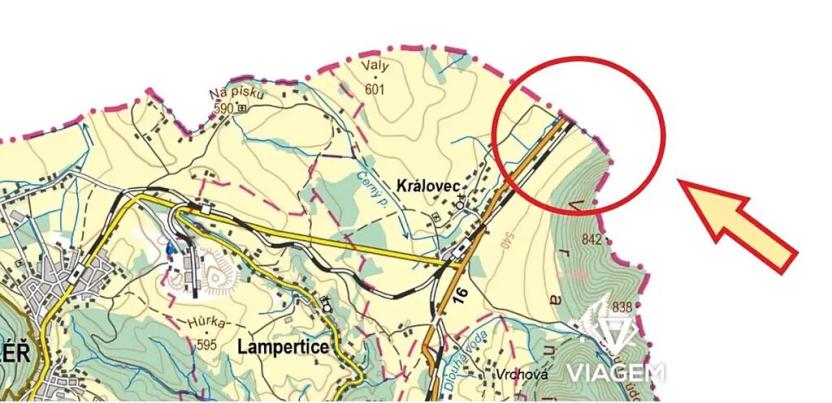 Prodej komerčního pozemku, Královec, 2215 m2