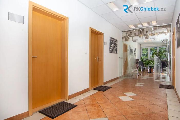 Pronájem kanceláře, Frýdek-Místek, Svazarmovská, 260 m2