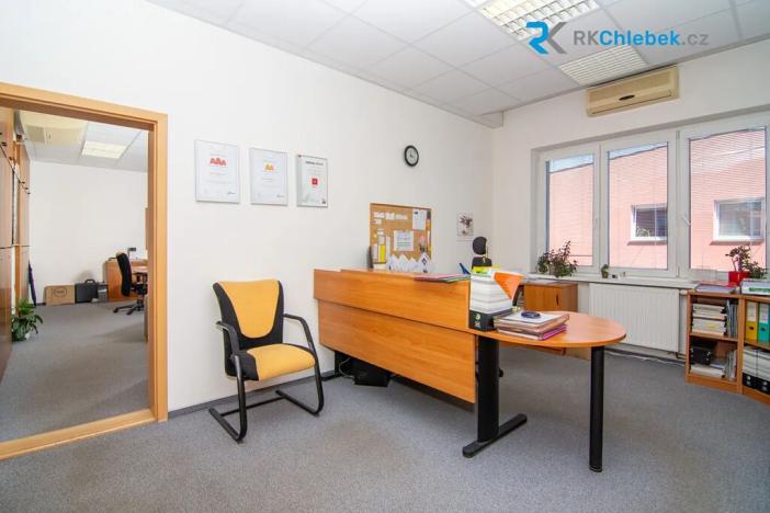 Pronájem kanceláře, Frýdek-Místek, Svazarmovská, 260 m2