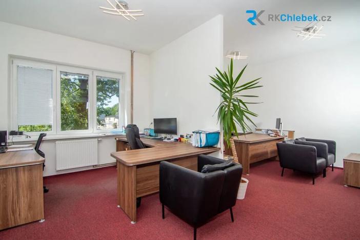 Pronájem kanceláře, Frýdek-Místek, Svazarmovská, 260 m2