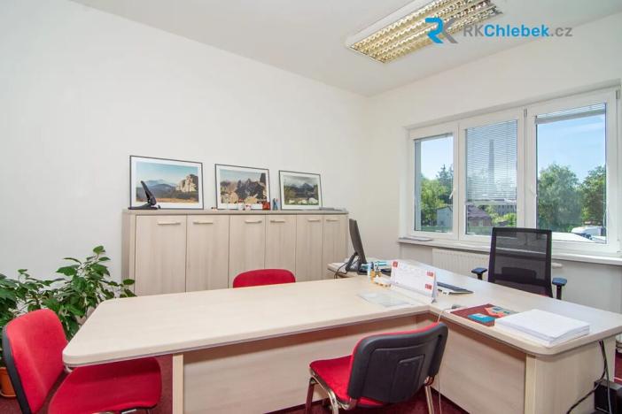 Pronájem kanceláře, Frýdek-Místek, Svazarmovská, 260 m2