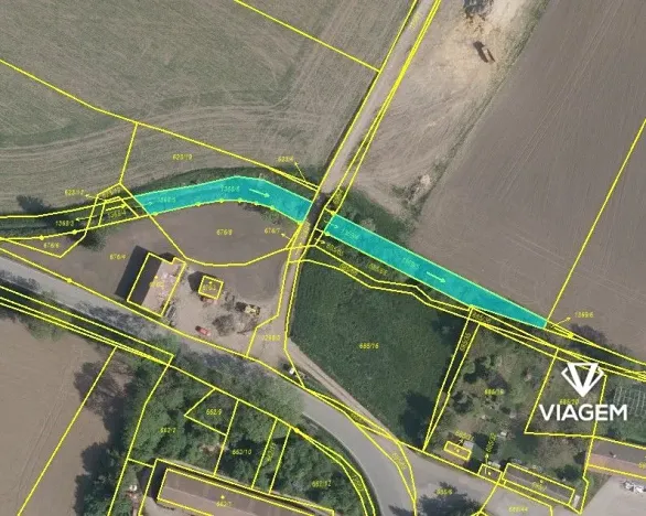 Prodej pole, Slatiny, 867 m2