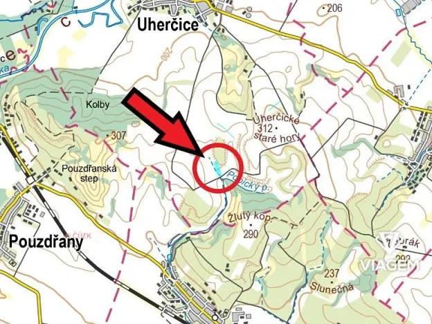 Prodej podílu pole, Uherčice, 2451 m2