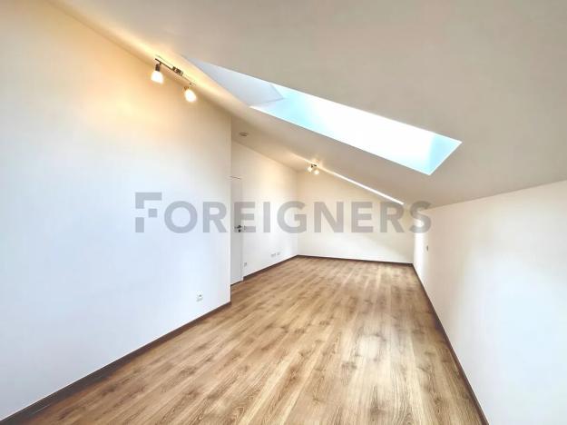 Pronájem rodinného domu, Praha, 159 m2