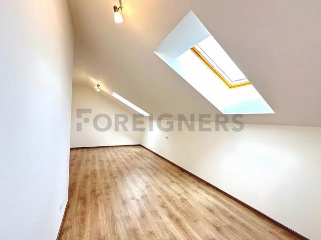 Pronájem rodinného domu, Praha, 159 m2