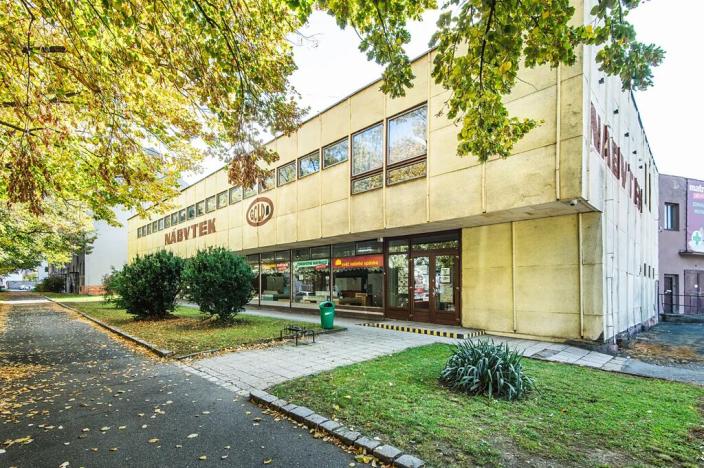 Prodej obchodního prostoru, Kolín, Sladkovského, 1465 m2