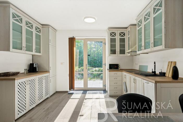 Prodej rodinného domu, Stachy, 255 m2