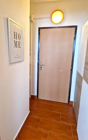 Pronájem bytu 1+kk, Ústí nad Labem, Obvodová, 32 m2