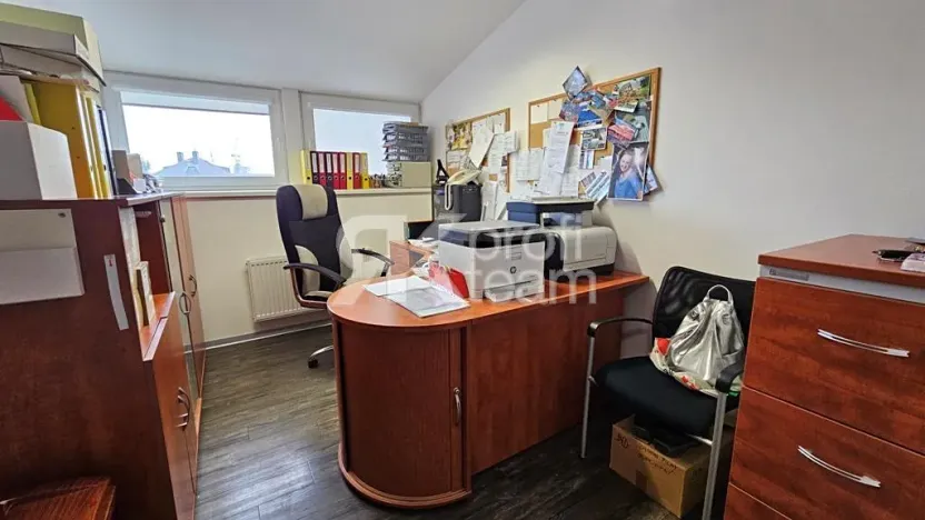 Prodej komerční nemovitosti, Opava, Slezská, 1385 m2