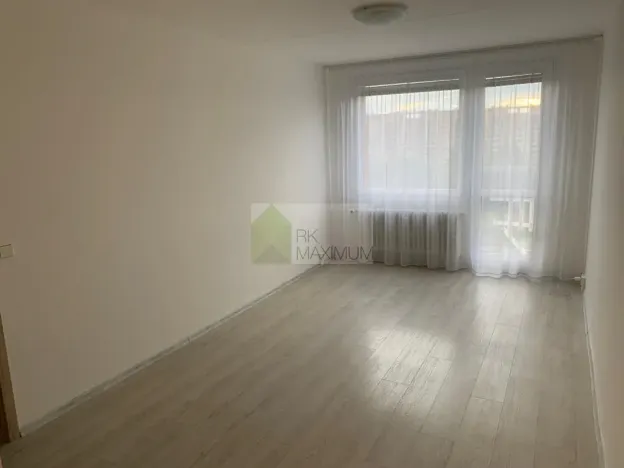 Pronájem bytu 2+kk, Praha - Kobylisy, Bojasova, 47 m2