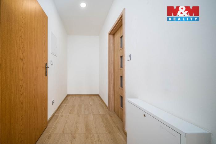 Prodej bytu 1+kk, Rožďalovice, Náměstí, 32 m2