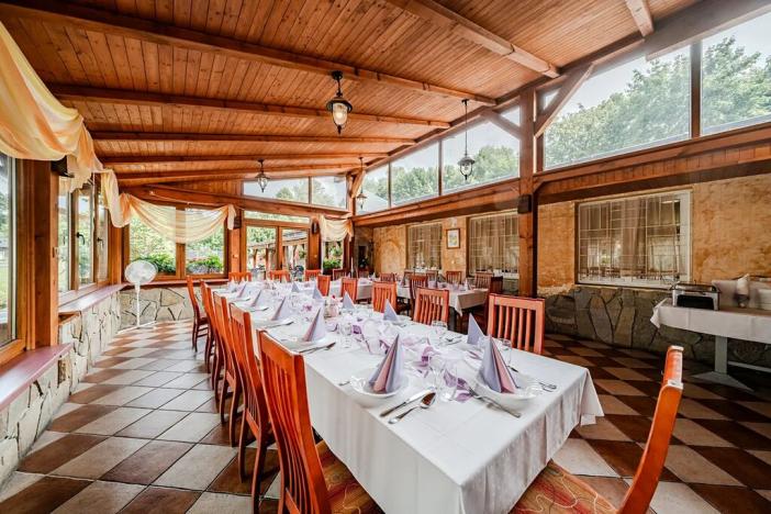 Prodej restaurace, Jablunkov, 752 m2