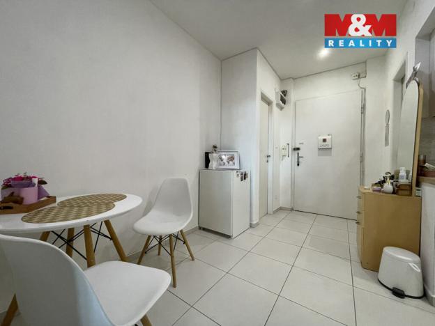 Pronájem bytu 1+kk, Praha - Vinohrady, Vinohradská, 38 m2