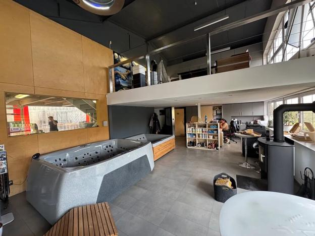 Prodej výrobních prostor, Stará Ves nad Ondřejnicí, 900 m2