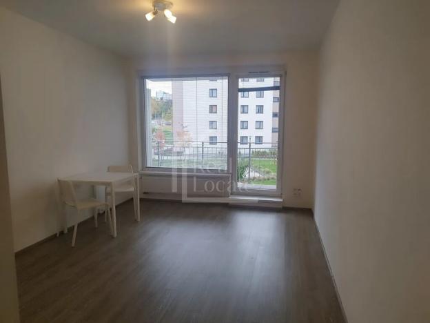 Pronájem bytu 1+kk, Praha - Modřany, Soukalova, 35 m2