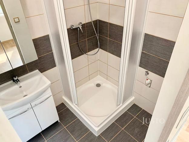 Pronájem bytu 2+1, Ústí nad Labem, Ladova, 61 m2