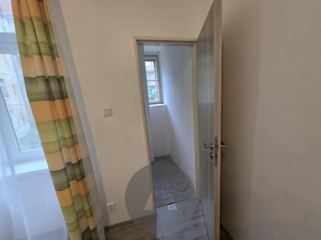 Pronájem bytu 2+1, Praha - Vršovice, Slovinská, 47 m2