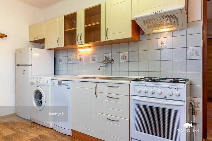 Prodej bytu 2+1, Janovice nad Úhlavou, Sídliště, 79 m2