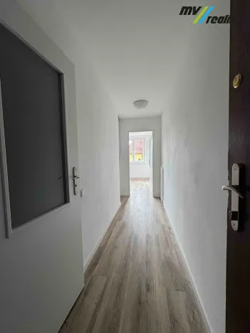 Pronájem bytu 2+kk, Praha - Břevnov, Cvičebná, 32 m2