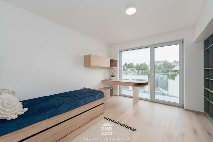 Prodej rodinného domu, Nebovidy, 359 m2