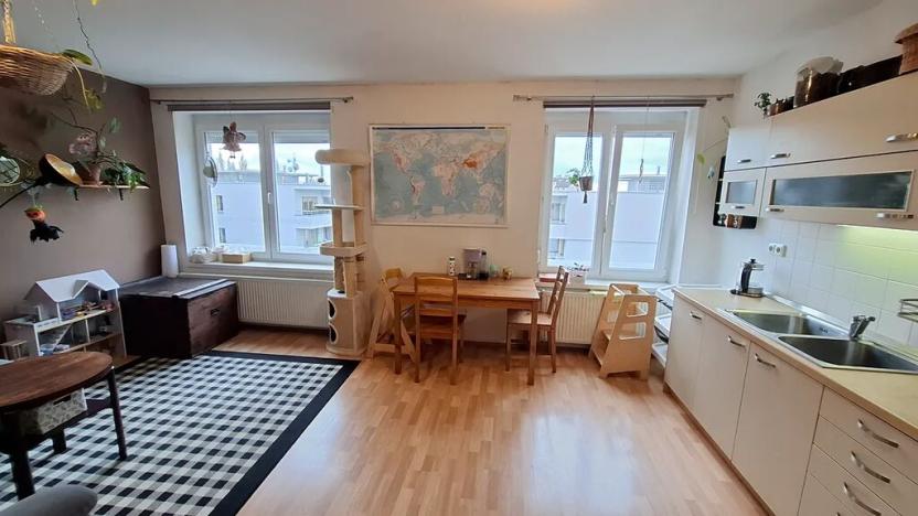 Pronájem bytu 2+kk, Plzeň, Pod Záhorskem, 76 m2