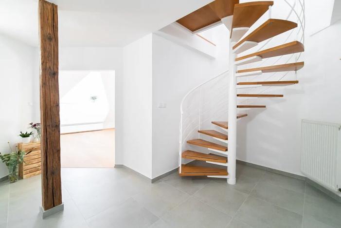 Pronájem bytu 3+kk, Praha, Na Švihance, 109 m2