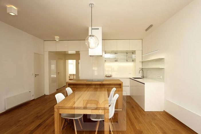 Pronájem bytu 3+kk, Praha - Bubeneč, U studánky, 83 m2