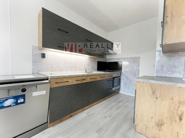 Pronájem bytu 4+1, Brno, Bzenecká, 85 m2