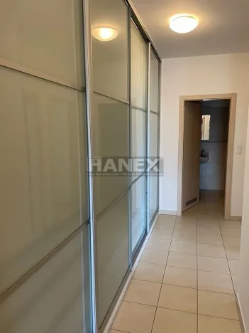 Pronájem bytu 3+kk, Praha - Hloubětín, Nademlejnská, 140 m2