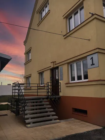 Pronájem kanceláře, Praha - Horní Počernice, Bystrá, 30 m2